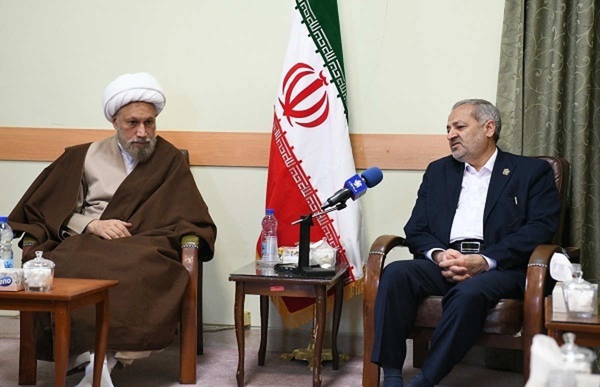 دیدار وزیر آموزش و پرورش با نماینده ولی فقیه در فارس