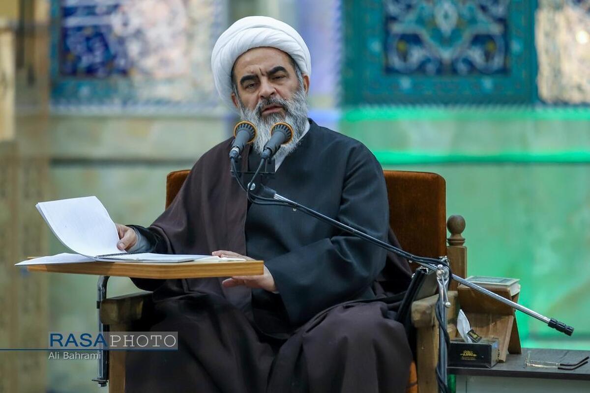 رمضان فرصتی برای تحول معنوی است