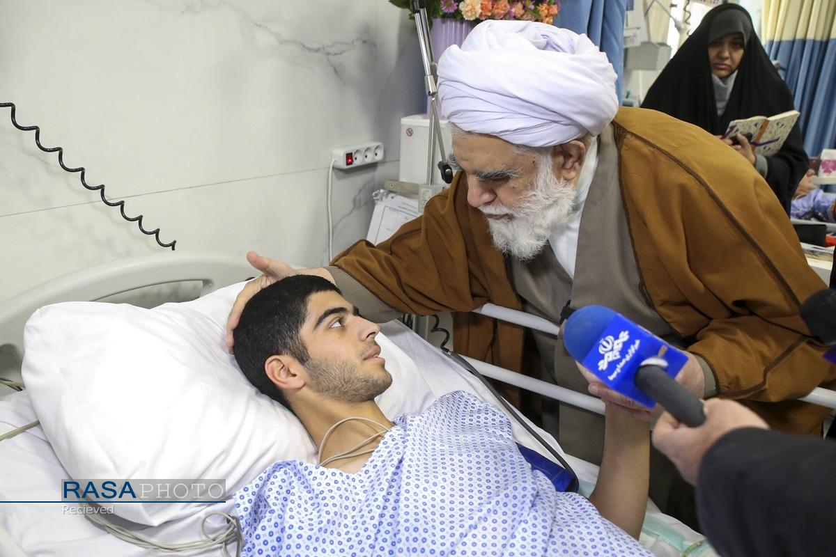 دیدار و تجلیل نمایندگان رهبر انقلاب اسلامی از جانبازان در روز جانباز