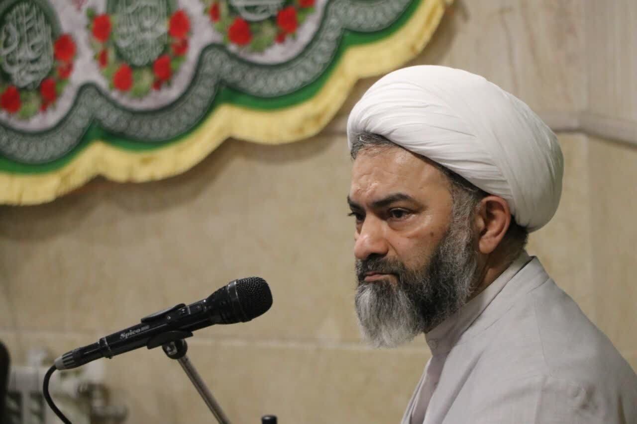 بررسی و تبیین فقهی اصول سیاست خارجی امامین انقلاب