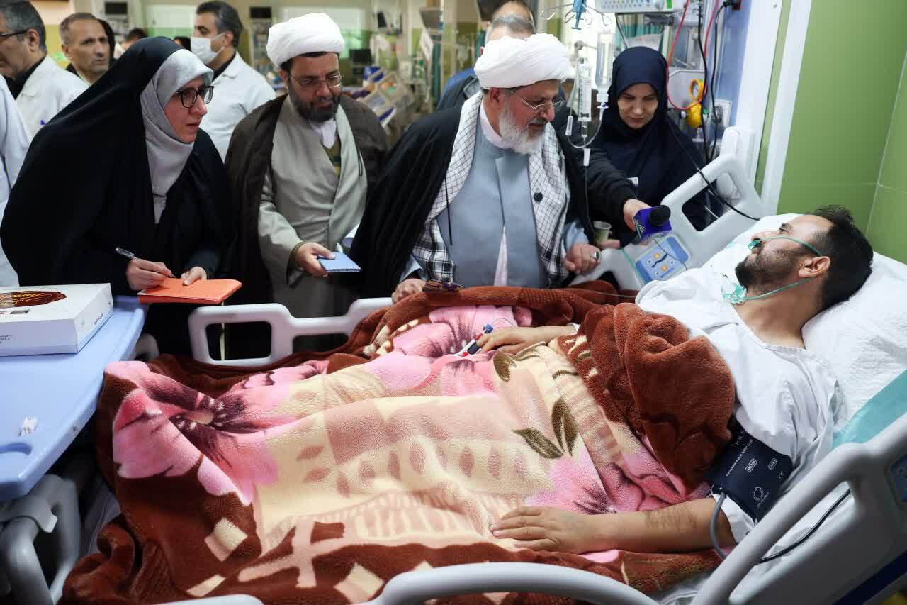 حضور نمایندگان رهبر انقلاب در منازل تعدادی از جانبازان سرافراز