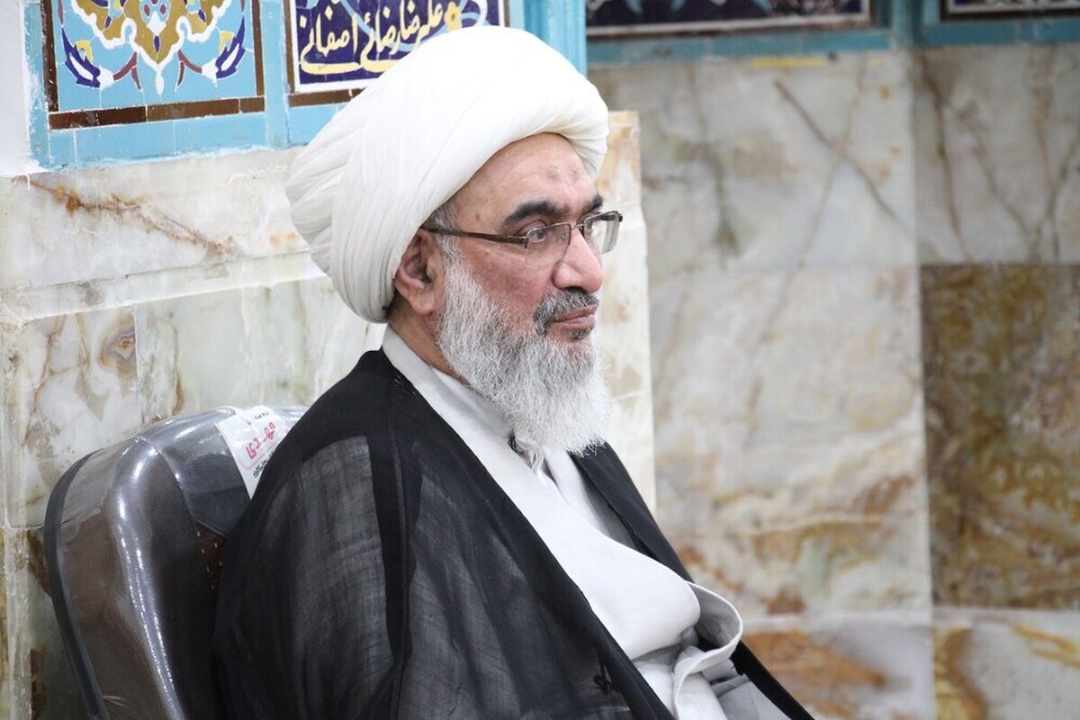 تصرف ذهن جوانان تهدیدی برای هویت اسلامی و ملی ایران