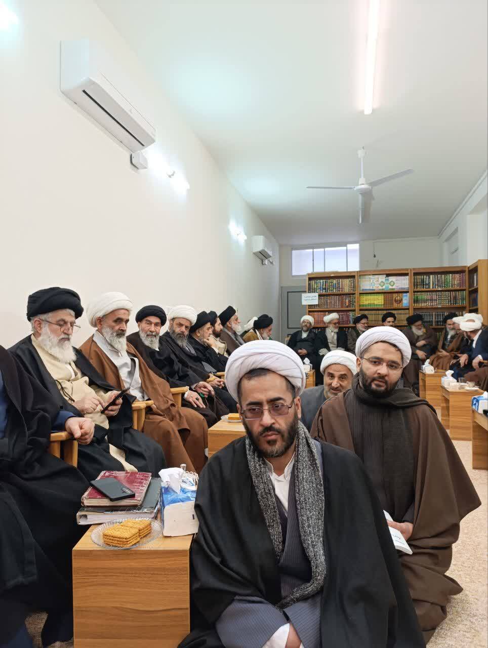 سکوت در برابر توطئه جایز نیست