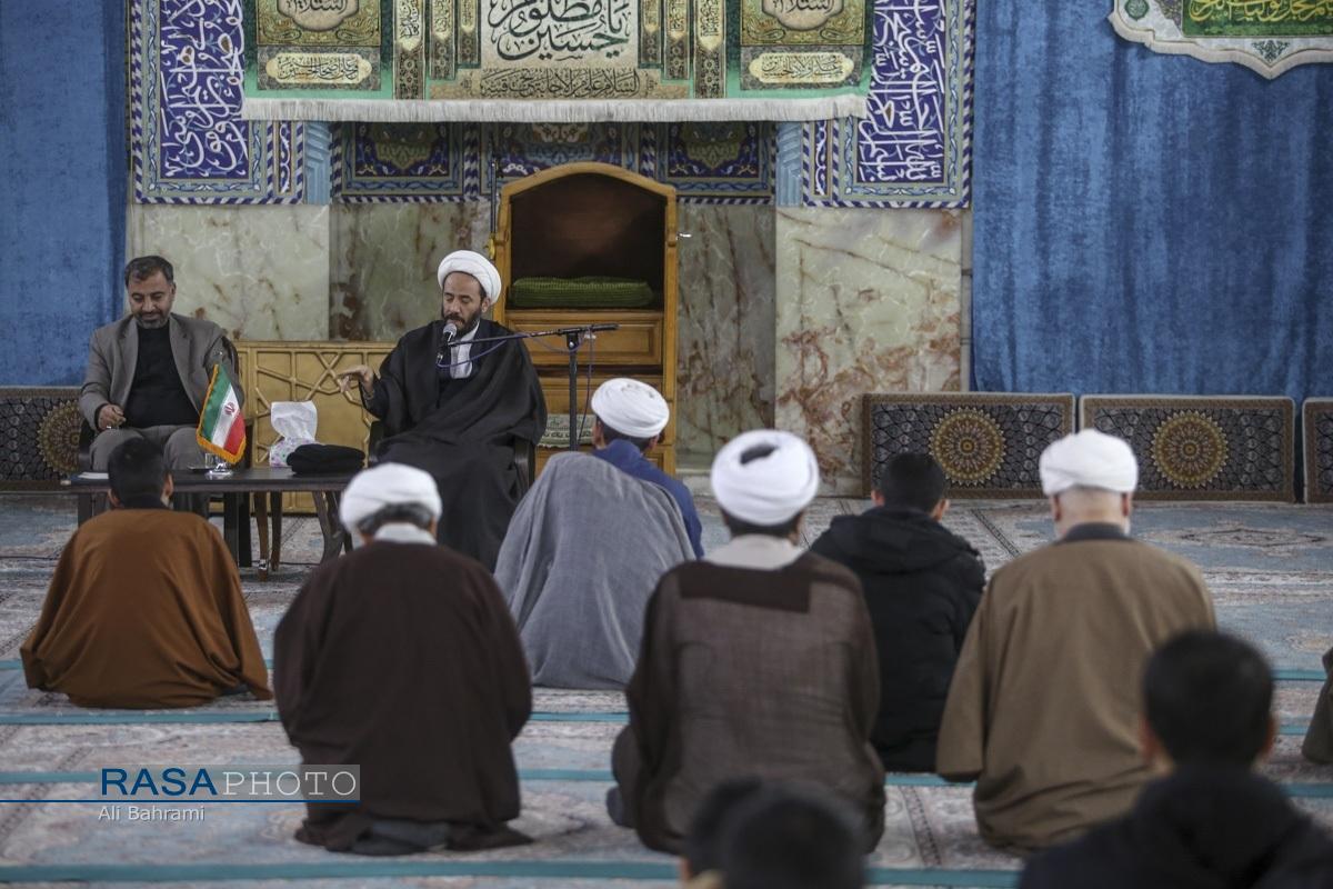 یادبود شهید علی اکبر حسین‌زاده دادستان اسفراین