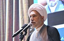 مفاخر در قید حیات مورد تجلیل قرار گیرند