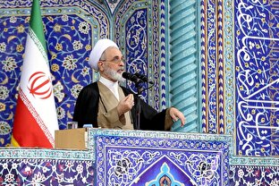 اگر استعمارگران اراده را از ملت ما گرفتند، شکست خواهد آمد/ آمادگی رزمی و انسجام ملی بازدارنده است