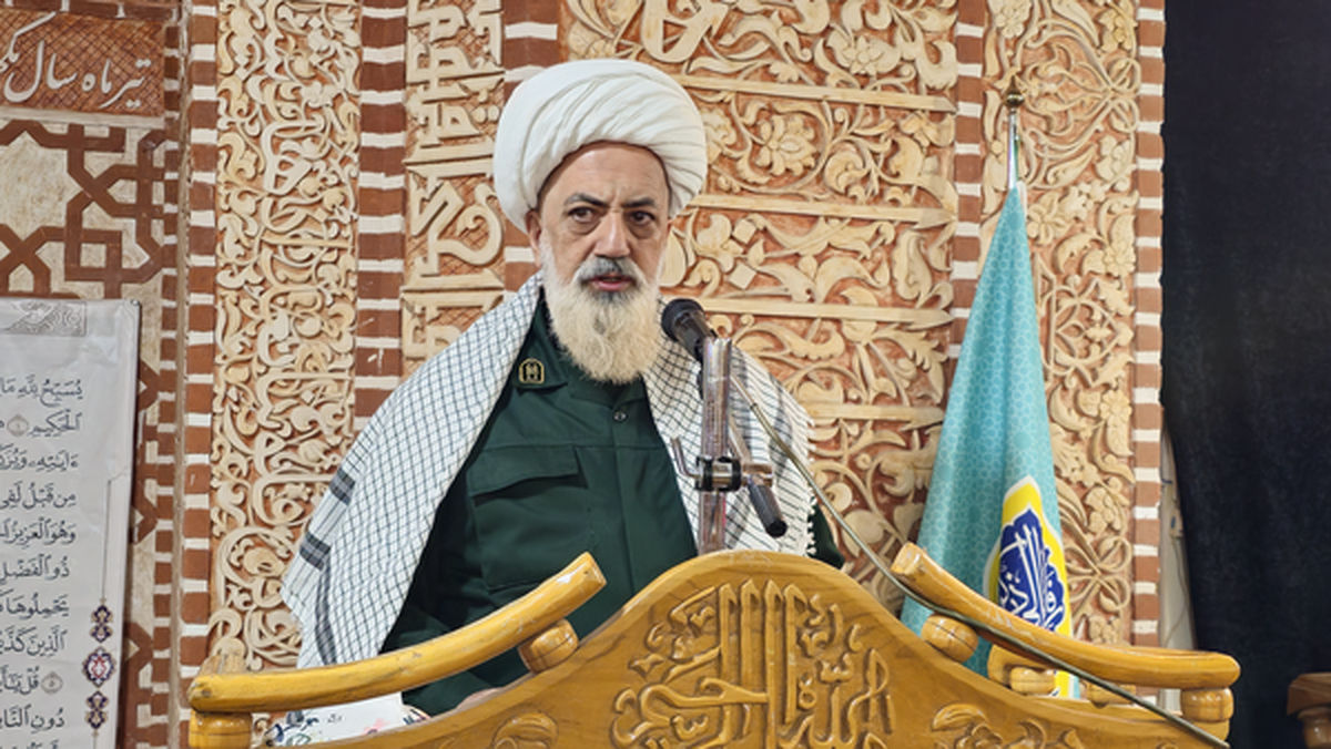شهادت رهبر انقلاب آزمونی بزرگ برای ملت ایران است