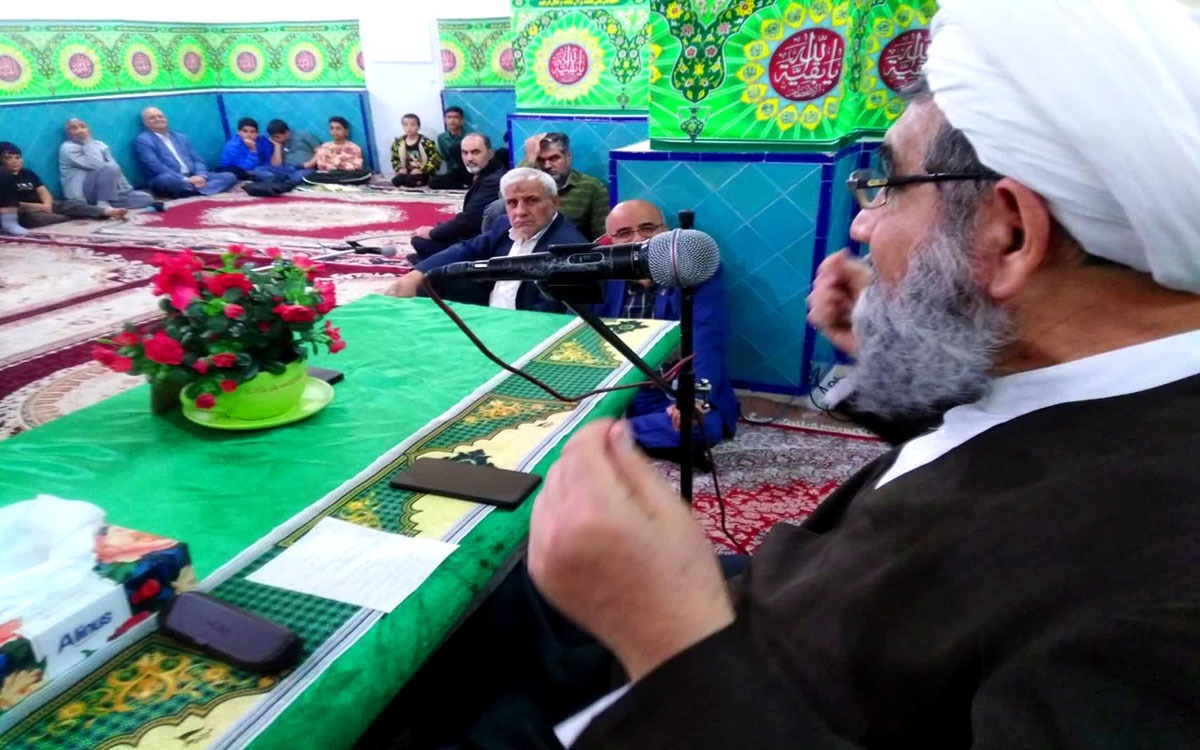 فصاحت و بلاغت از ویژگی های قرآن است