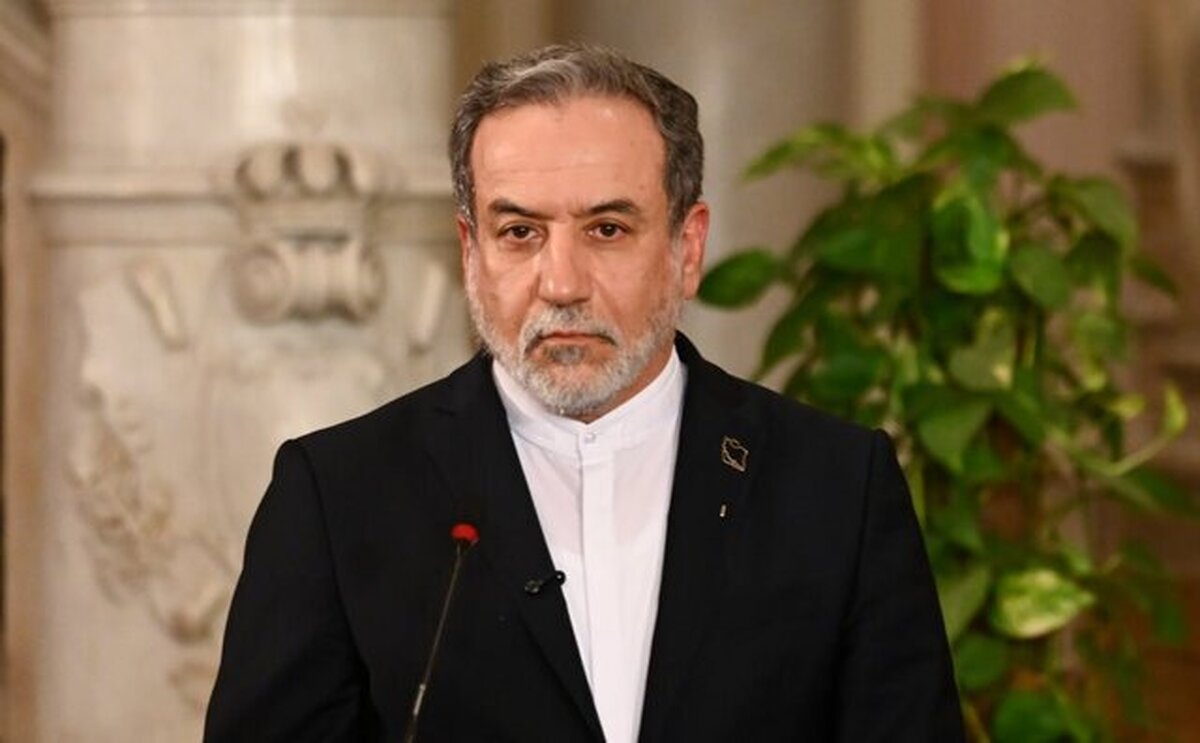 با مدرک صحبت کند