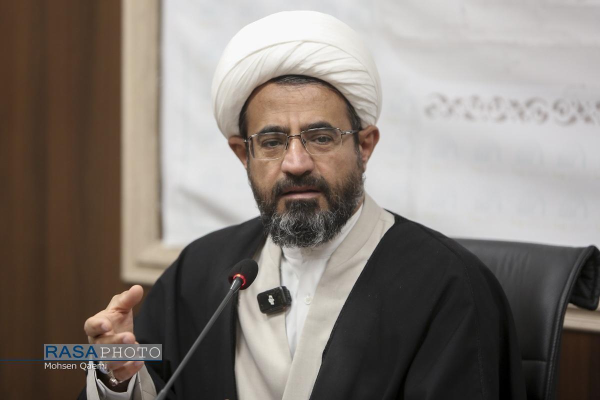 مردم ایران در پناه قرآن زیر بار ظلم استکبار جهانی نمی‌روند