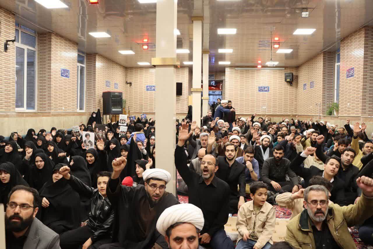 برگزاری ویژه‌برنامه تبیینی و عزای امام شهید برای خانواده‌های طلاب تبریز+ تصاویر