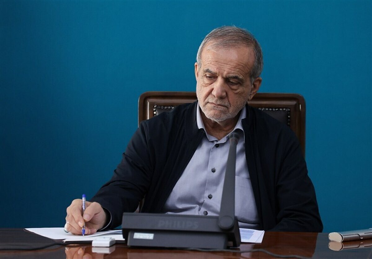 دعوت پزشکیان برای حضور باشکوه مردم در تشییع شهدای ناوگان دنا