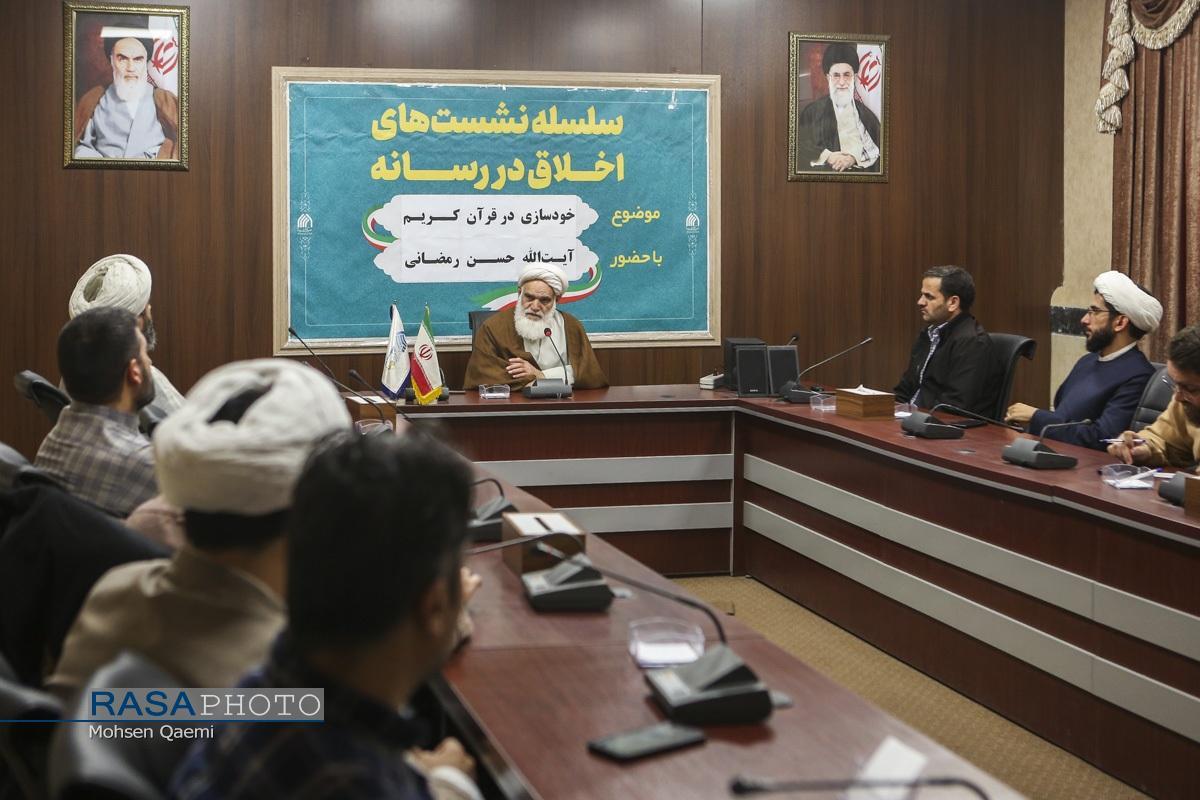 مراتب سهگانه روزهداری / راز تأخیر ۱۵ ساله در پیروزی انقلاب از زبان امام خمینی مراتب سهگانه روزهداری / راز تأخیر ۱۵ ساله در پیروزی انقلاب از زبان امام خمینی