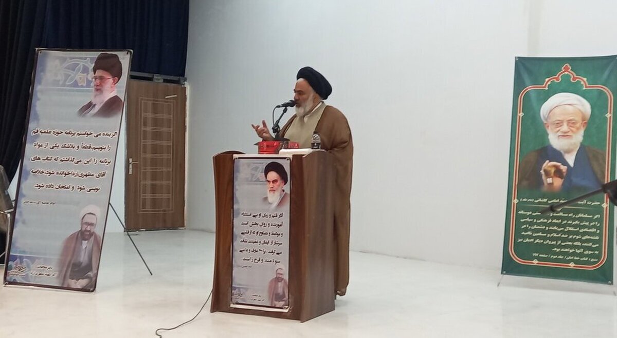 نظام سلطه به دنبال حذف مراجع تربیتی در جامعه است