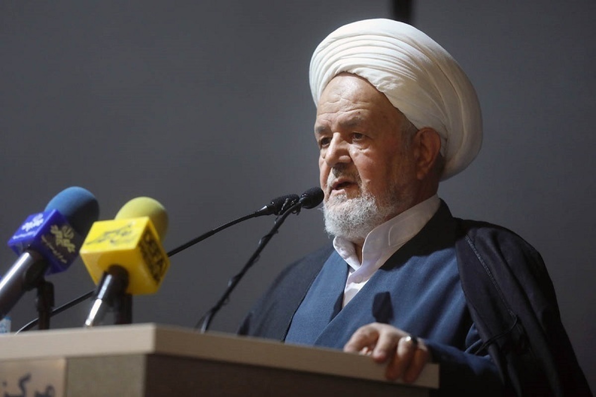 پیامدهای منفی عدم درک خواص در قبال تمسک رهبران الهی به مصلحت