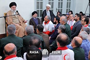 دیدار رهبر معظم انقلاب با دست‌اندرکاران کنگره شهدای امدادگر