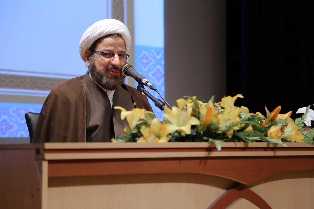 هرچه مقام شهید رئیسی بالاتر می‌رفت، متواضع‌تر می‌شد