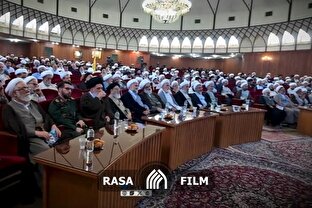 اولین اجلاسیه سراسری «ایمان و امید امام خمینی در اندیشه امام خامنه ای» برگزار شد