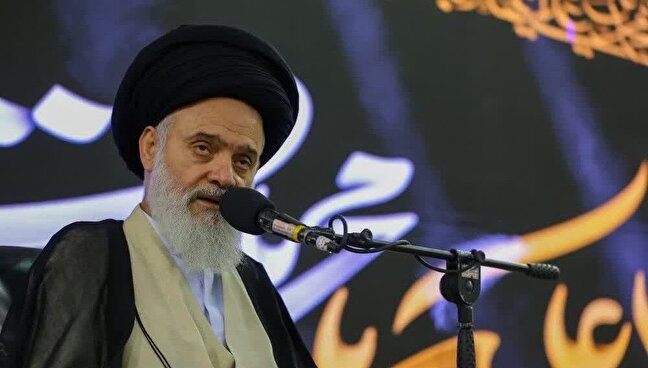 امام خمینی الگوی تکلیف‌گرایی در سیاست و دینداری بود