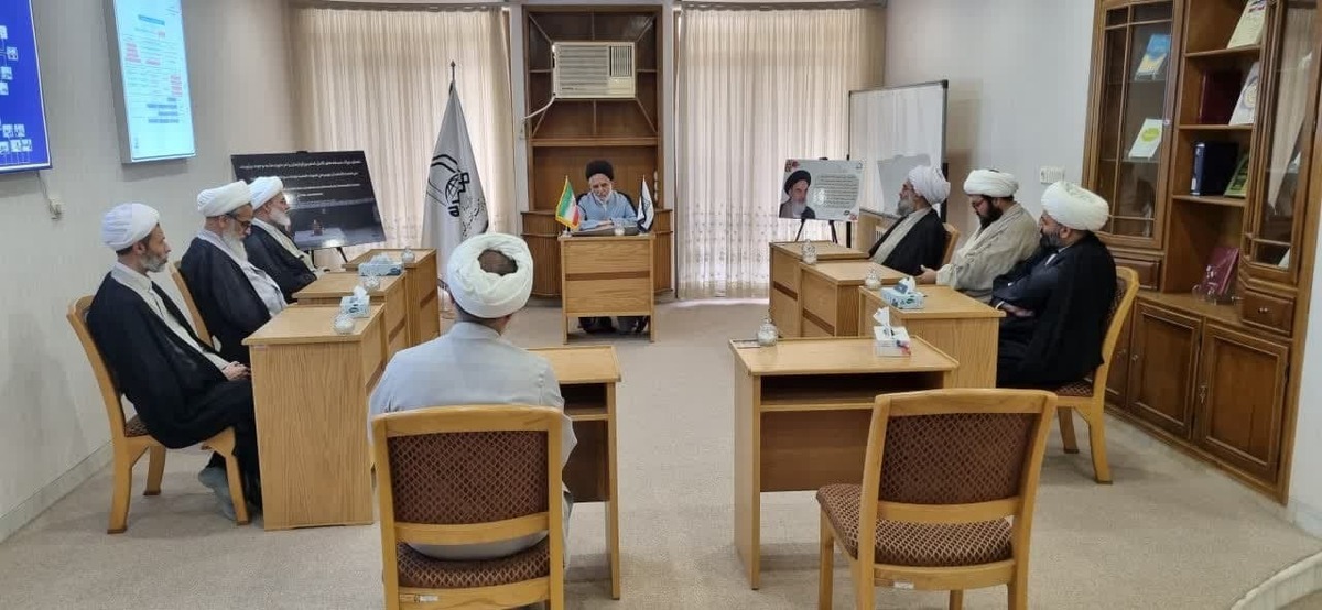 بازدید رئیس مرکز بسیج اساتید و نخبگان حوزه از مجتمع عالی تربیت مجتهد مدیر محمدیه