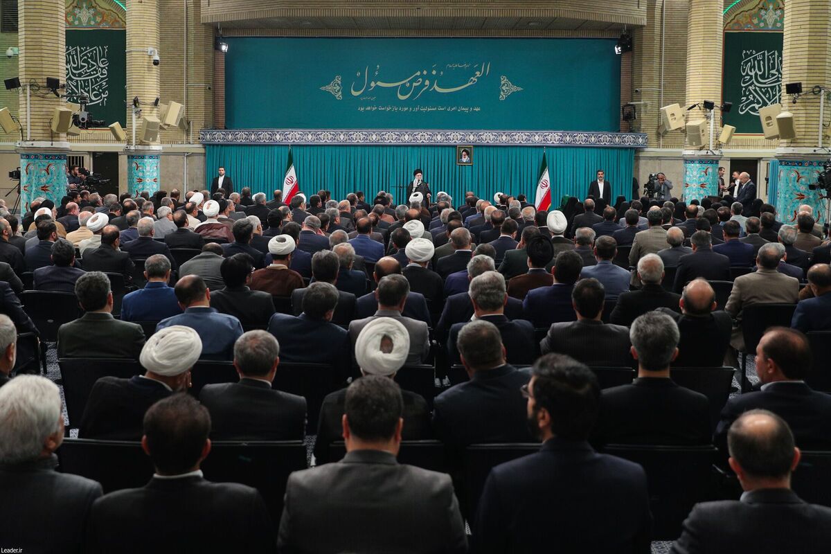 نمایندگان شأن و جایگاه بی‌نظیر مجلس شورای اسلامی را حفظ کنند/ خود را در قبال خدا و قانون پاسخگو بدانید