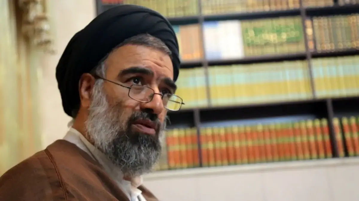 پیام رهبر انقلاب در روز اول حملات، آبی بر آتش بود