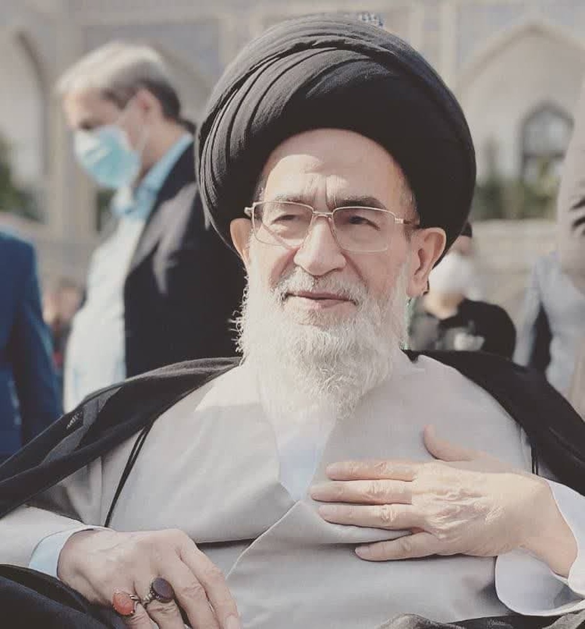 پيام تسلیت و محکومیت جنایات اسرائیل از سوی بيت مرحوم آيت الله شيرازى