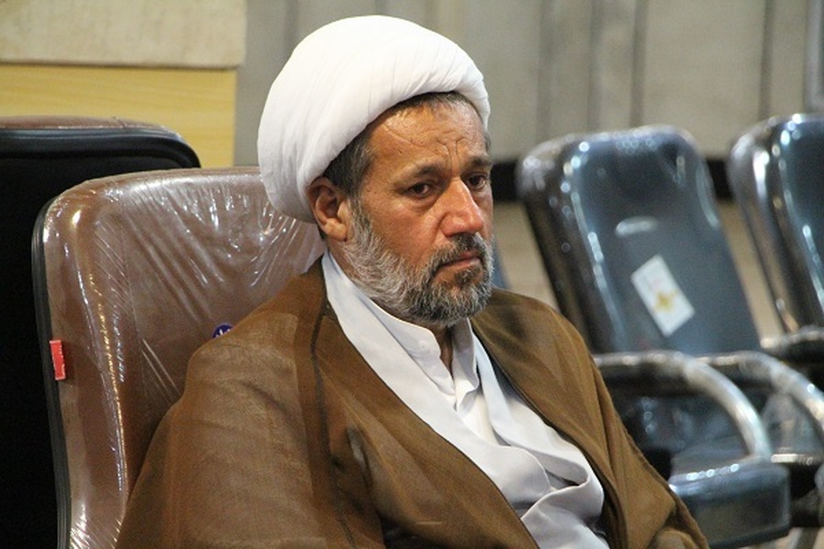 روحانیون در جهت آرامش فضای جامعه اقدام کنند
