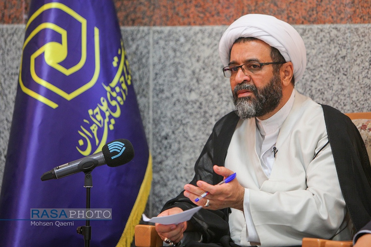 حوزههای علمیه خواهران به تبیین «عادی سازی جریان زندگانی» در جامعه بپردازند