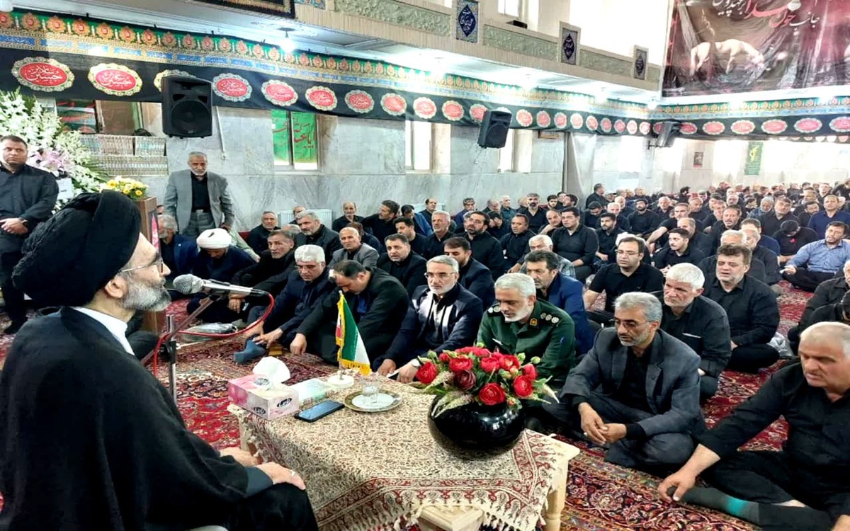 اتحاد و همدلی ملت ایران و تبعیت از رهبری توطئه دشمن را خنثی کرد