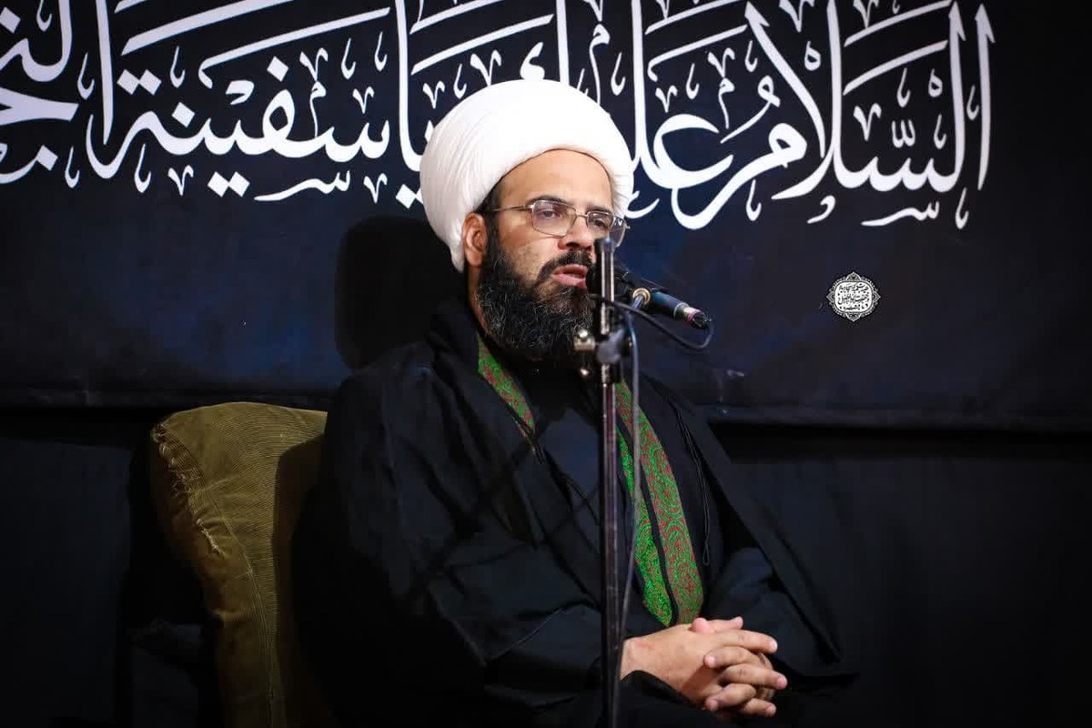 امروز اسلام ناب محمدی بیش از هر زمان دیگر نیازمند پاسداری است