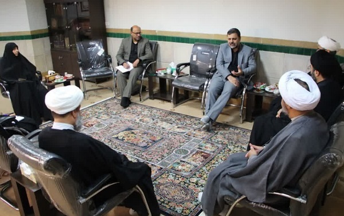 اولین نشست قرارگاه جنگ ترکیبی «بلاغ مبین» حوزه علمیه فارس برگزار شد