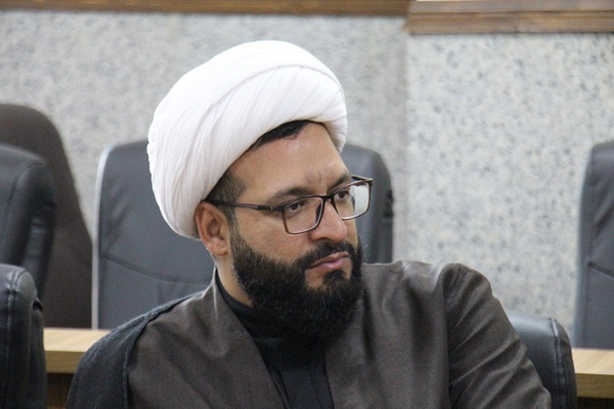 امر به معروف به عنوان یک مسئولیت اخلاق‌ محور مورد توجه جامعه باشد