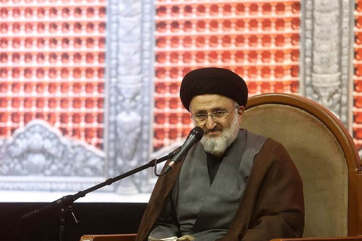 دلبستگی به دنیا مانع حق‌گرایی انسان می‌شود
