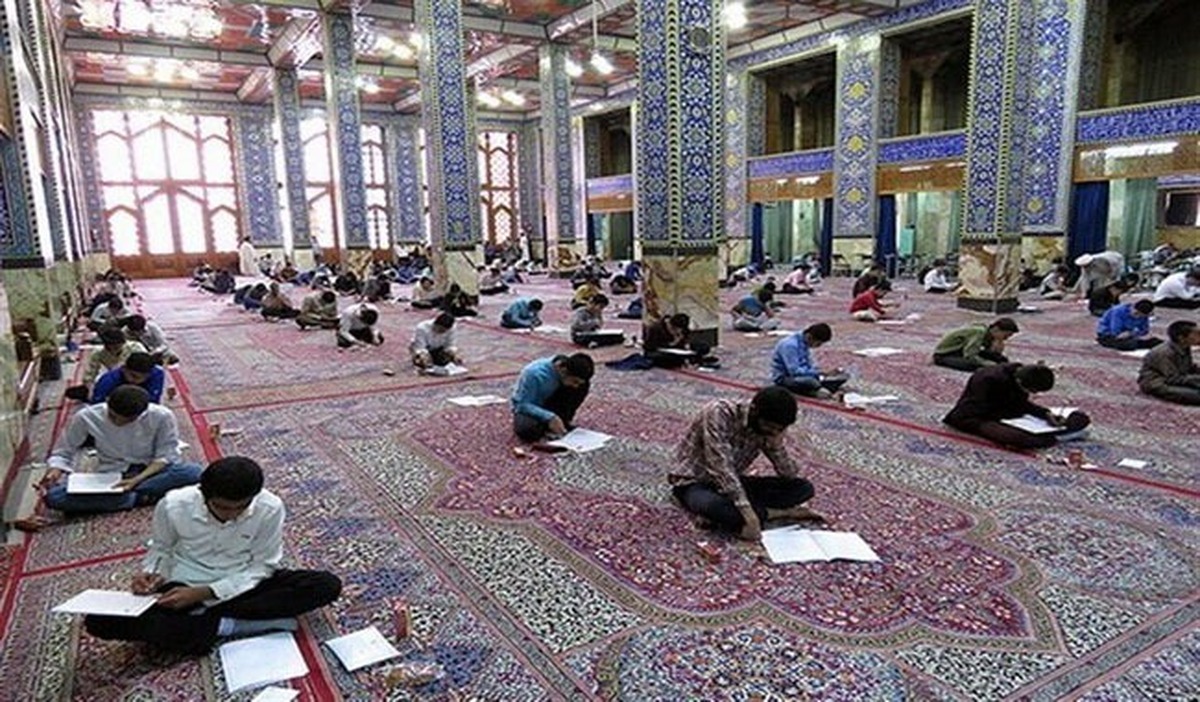 آزمون ورودی سال تحصیلی جدید طلاب در حسینیه علی‌اکبر کاشان برگزار می‌شود