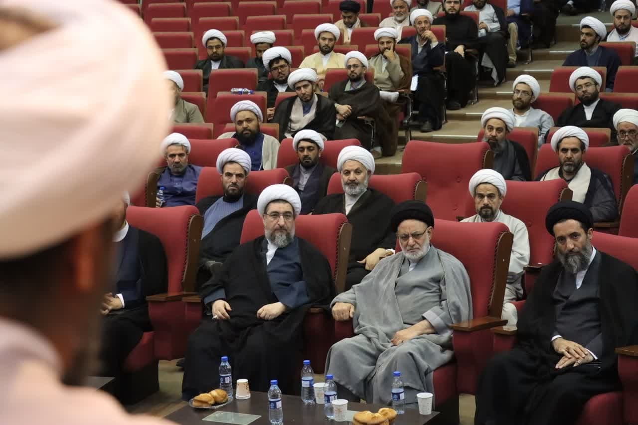 چهار هزار مبلغ در آذربایجان شرقی به میدان می‌آیند / نماینده ولی‌فقیه: منشور رهبری نقشه راه روحانیت است+ تصاویر