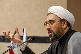 رهبری در اسلام، صلح‌طلب و حکیم است