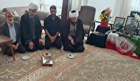 دیدار نمایندگان مدیر حوزههای علمیه با خانوادههای ۳ شهید حملات رژیم صهیونیستی + عکس