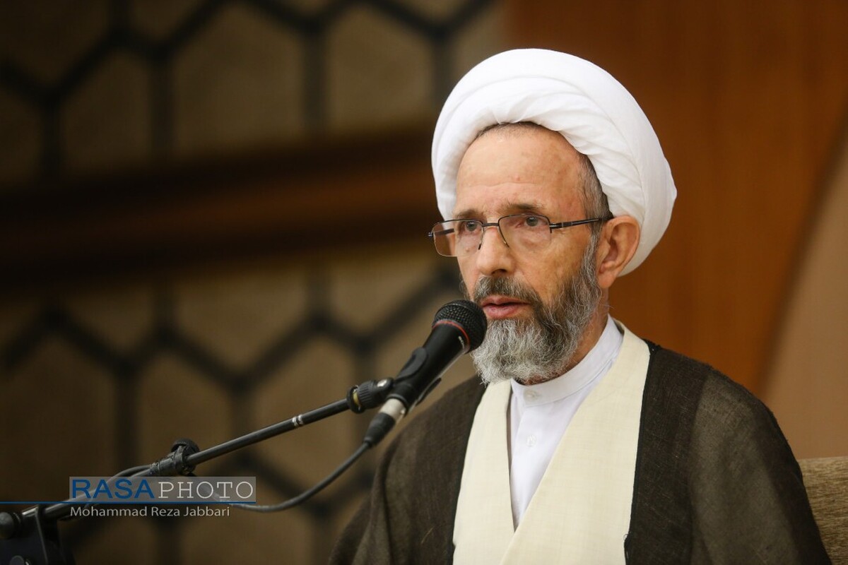 روحانیت اصیل از آغاز نهضت اسلامی تاکنون در خط مقدم جهاد و شهادت است