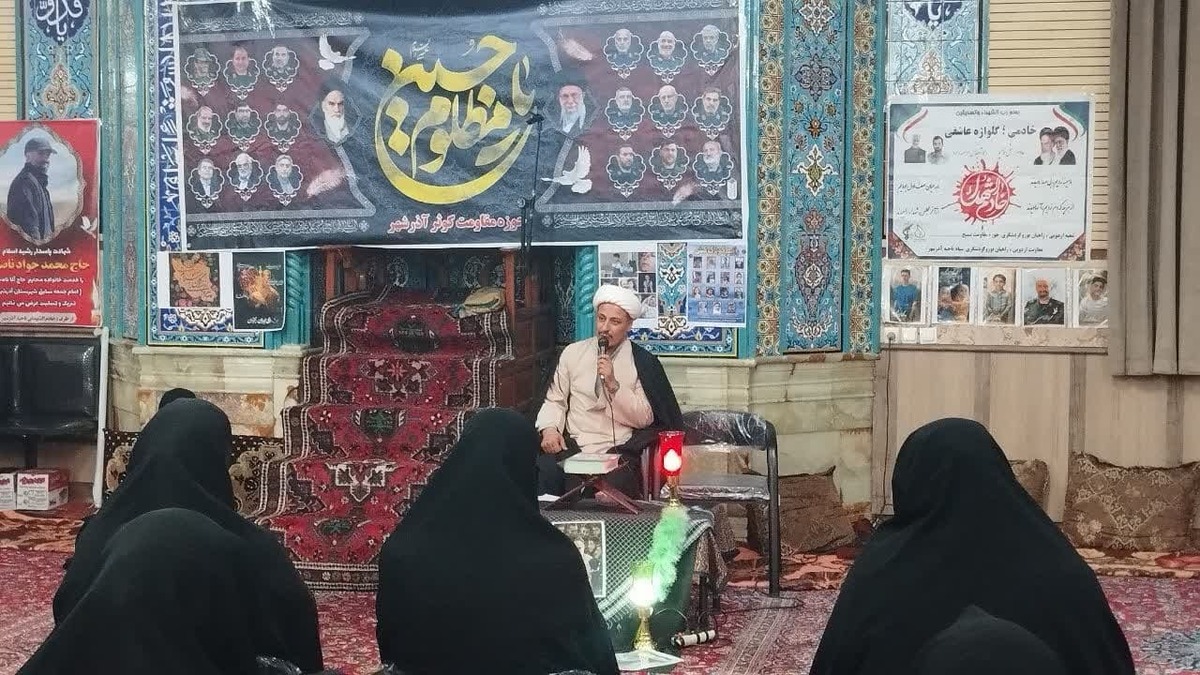 مراسم گرامیداشت اربعین شهدای اقتدار ویژه بانوان در آذرشهر برگزار شد