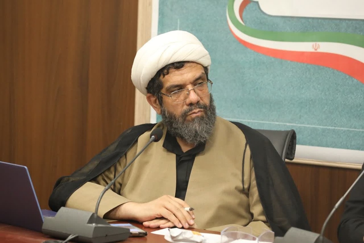 تنها راه حفظ منافع ملی از دیدگاه رهبر انقلاب