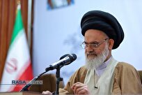 رسانه‌ها پرچم عزت و سربلندی ایران اسلامی را برافراشته‌اند/ مسئولان خبرنگاران را یاری کنند