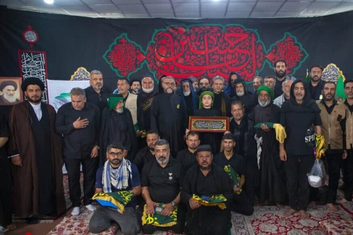نشست موکب‌داران کشور‌های مختلف زیر خیمه حضرت فاطمه معصومه