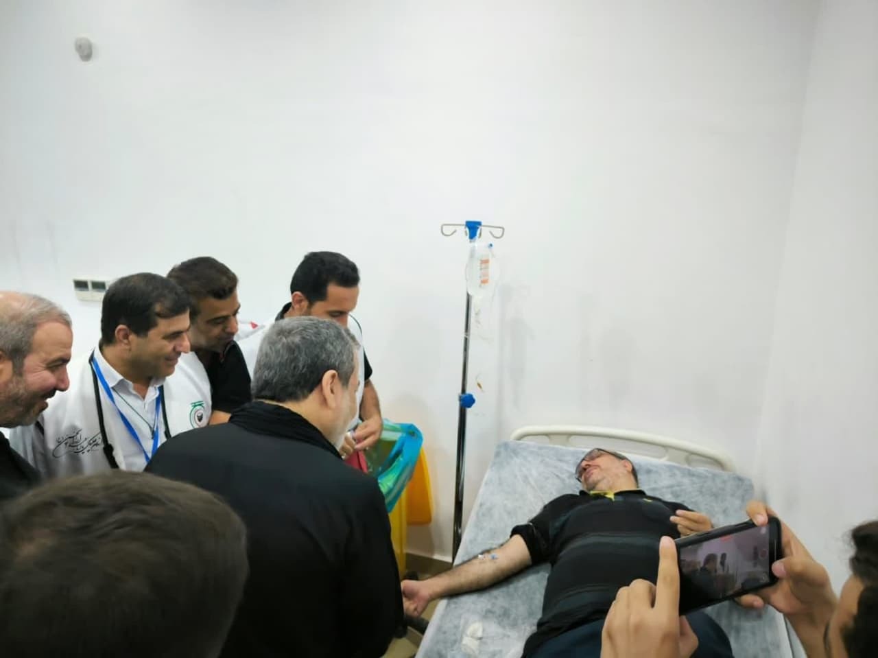 بازدید میدانی سید عباس عراقچی از مراکز خدمت‌رسانی به زائران ایرانی در نجف