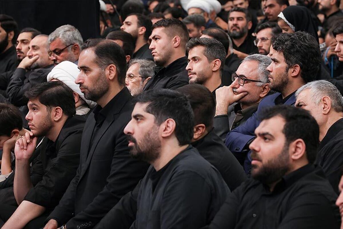 نقش دین در پیوند قلب‌های منزوی