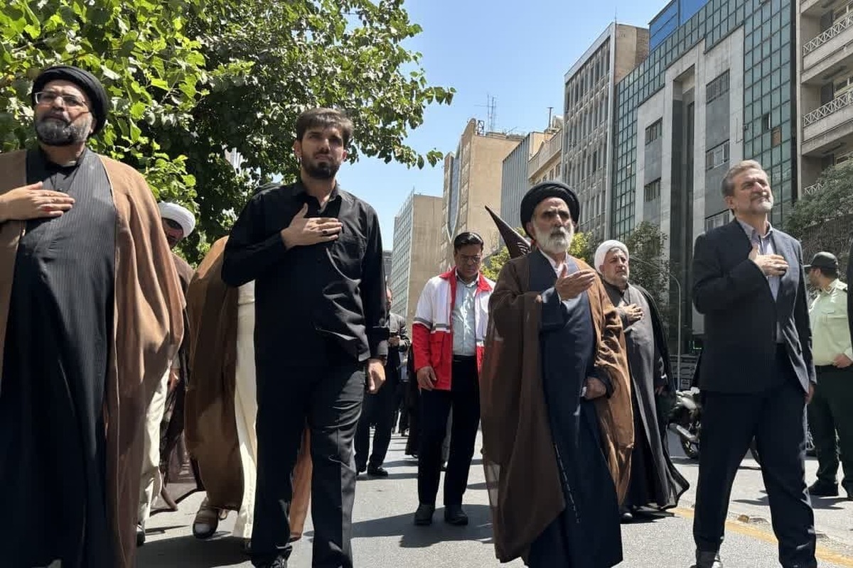 اهالی خیابان آیت‌الله طالقانی به عزاداری پرداختند