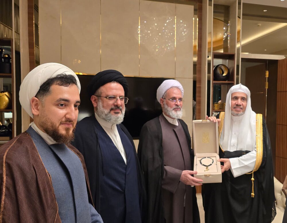 گزارش جامع از سفر آیت‌الله اعرافی به مالزی