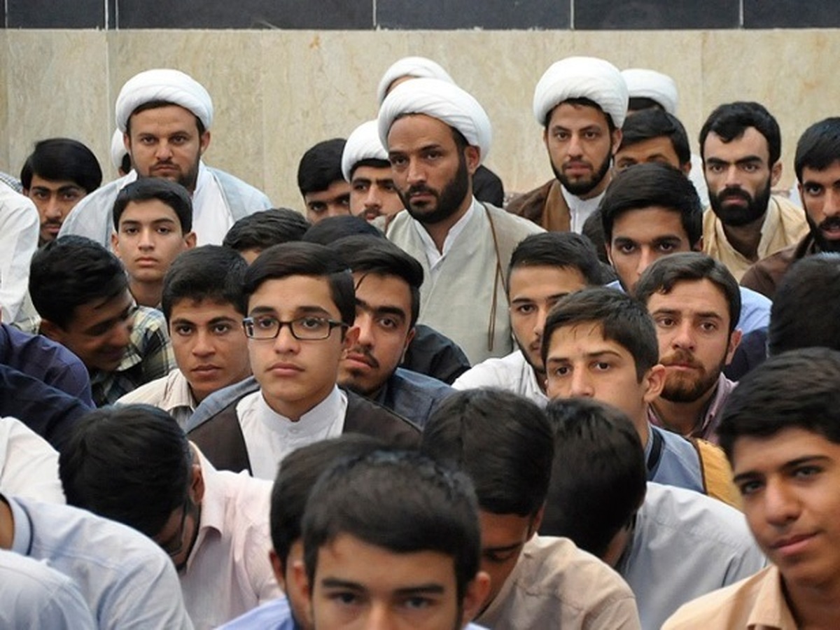 طنین دوباره علم و معنویت در کوچه‌های طلبگی
