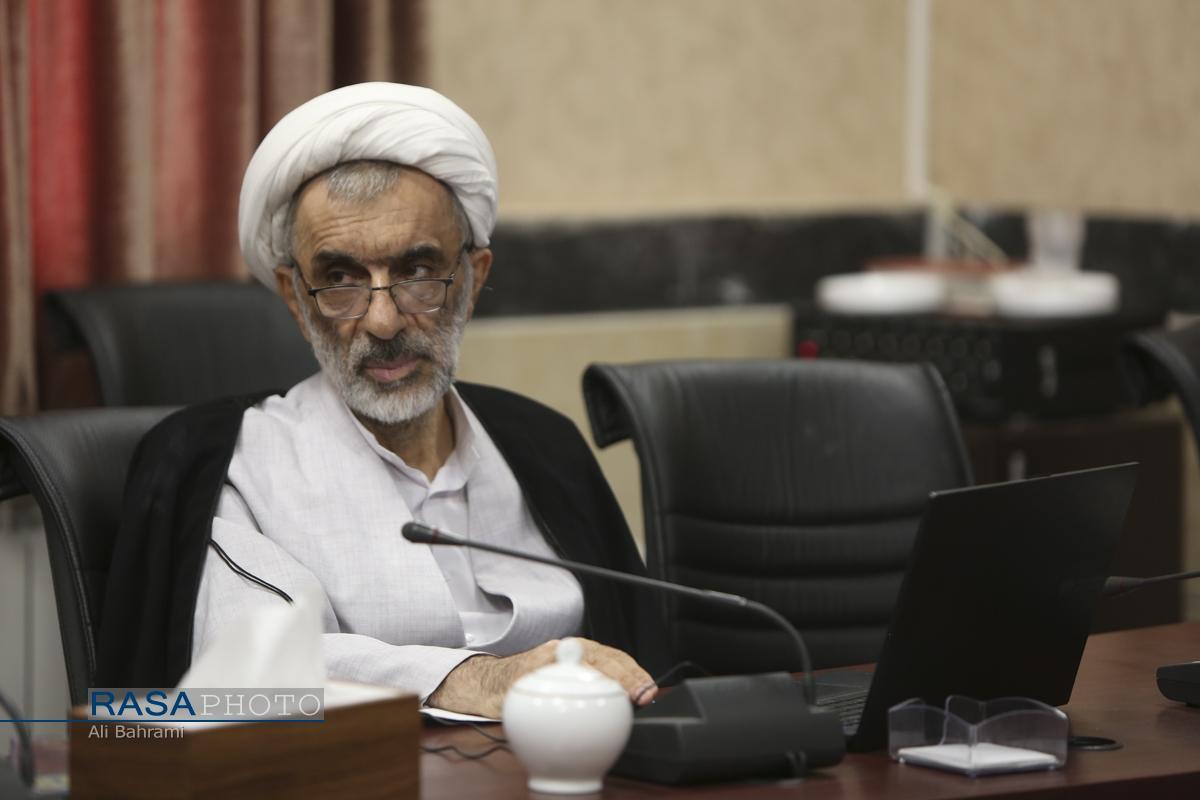 پیشرفت اقتصادی ایران با الگوهای اسلامی و ایرانی ممکن است