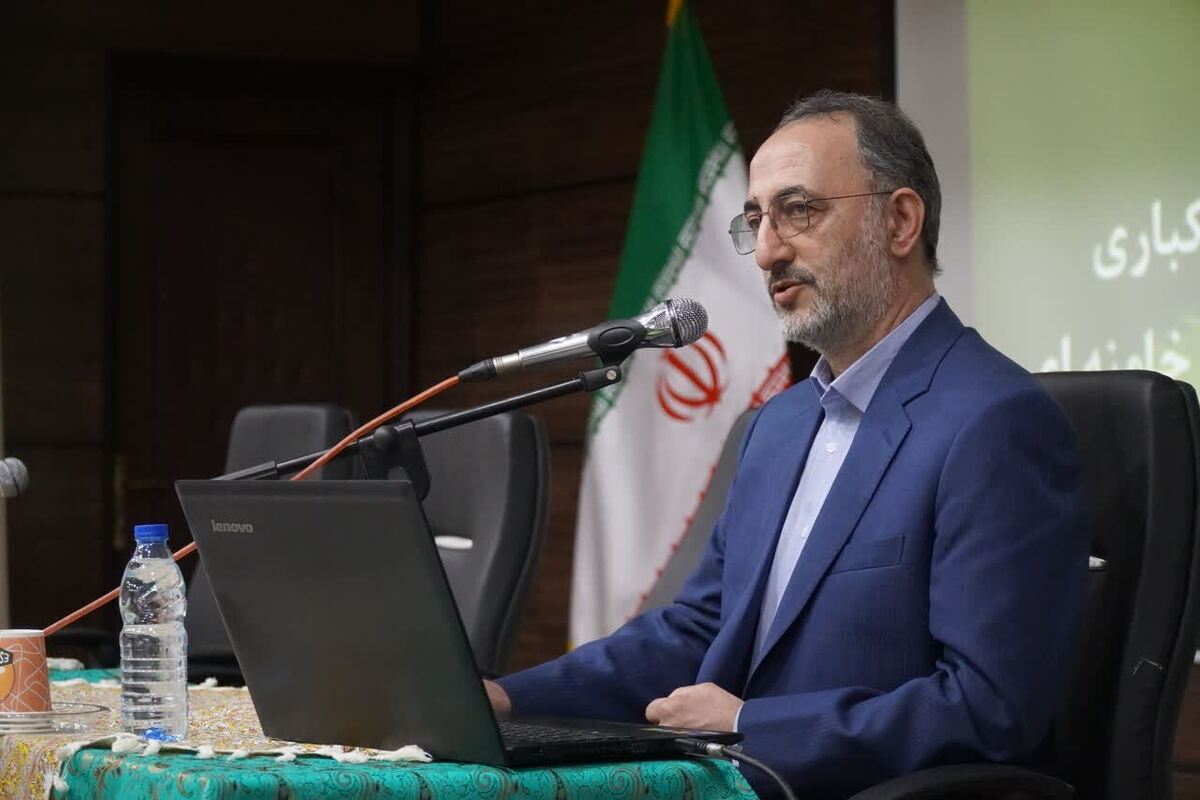 پایبندی به سنتهای الهی و شناخت منظومه فکری رهبری، مسیر پیشرفت است